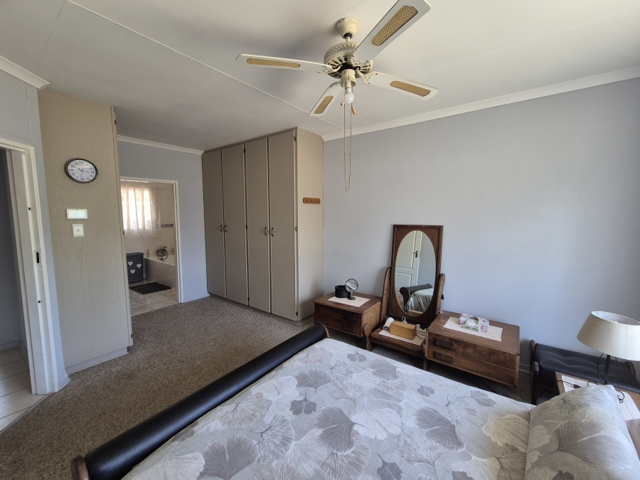 2 Bedroom Property for Sale in La Hoff North West